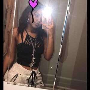 Meet your Posher, Tïerra